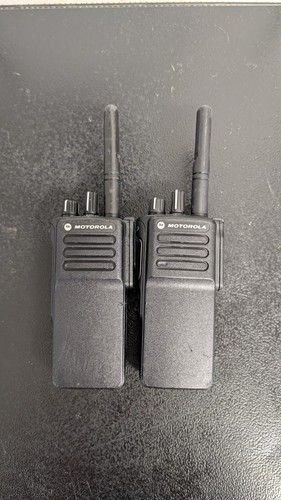 Motorola dp4400e radio - motorola, uhf