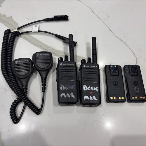 Motorola dp2400e way uhf - motorola,