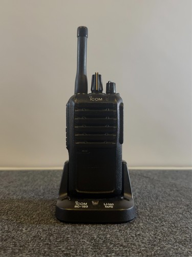 Icom f4002 uhf watt - ic-f4002, 4