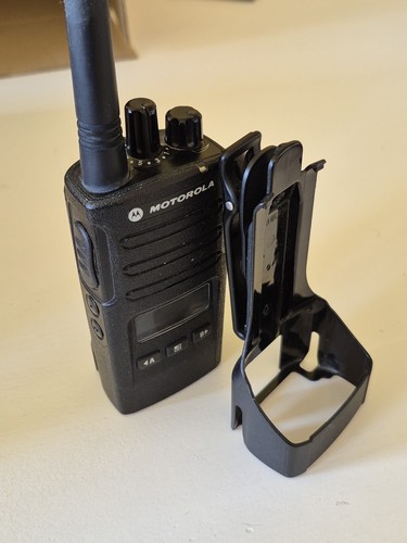 Motorola xt460 way - 2-way, radios