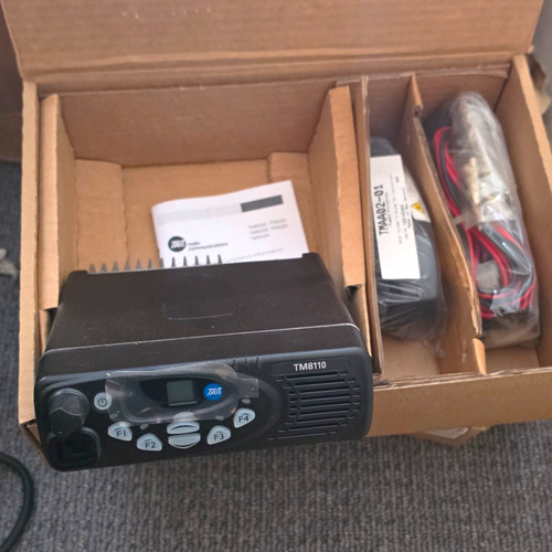 Tait tm8110 uhf desktop - tait,