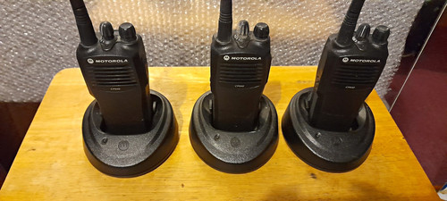 Motorola cp040 uhf - uhf, two-way