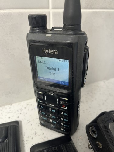Hytera hp682 dmr professional - hytera,